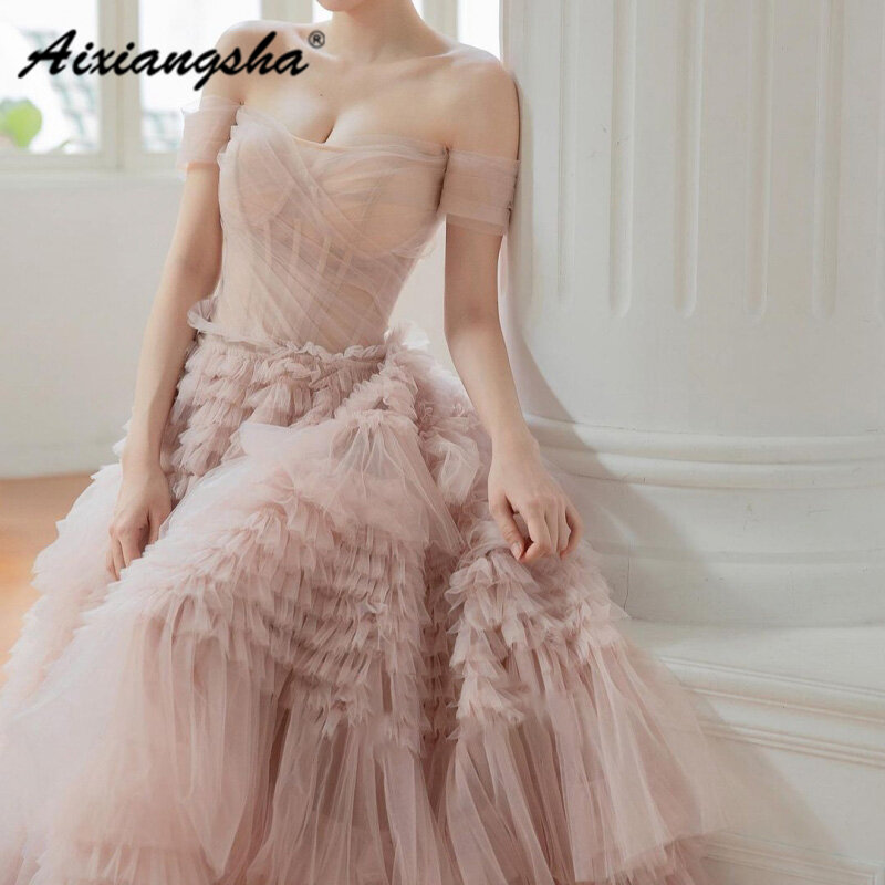 Aixiangsha Smoky różowe suknie wieczorowe ciasto warstwowe Off The Shoulder Celebrity Princess suknie przepuszczalność New Arrival