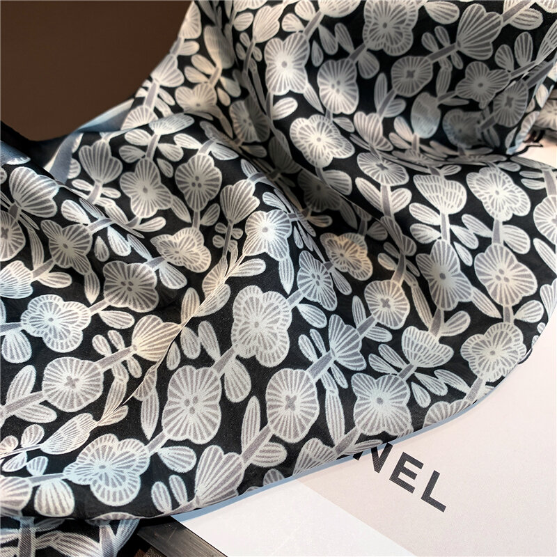 2022 Luxury Silk Skinny Scarf for Women Fashion Print Long Scarfs Neckerchief Lady Shawls Wraps Neck Tie Female Foulard Bandana