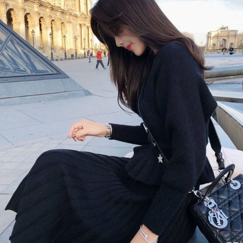 Vangull New Women Knitted Sweater Dress two Pieces Set Fashion Batwing Sleeve Ruffled V Neck Top Pleated Skirt Suit Knitted Set