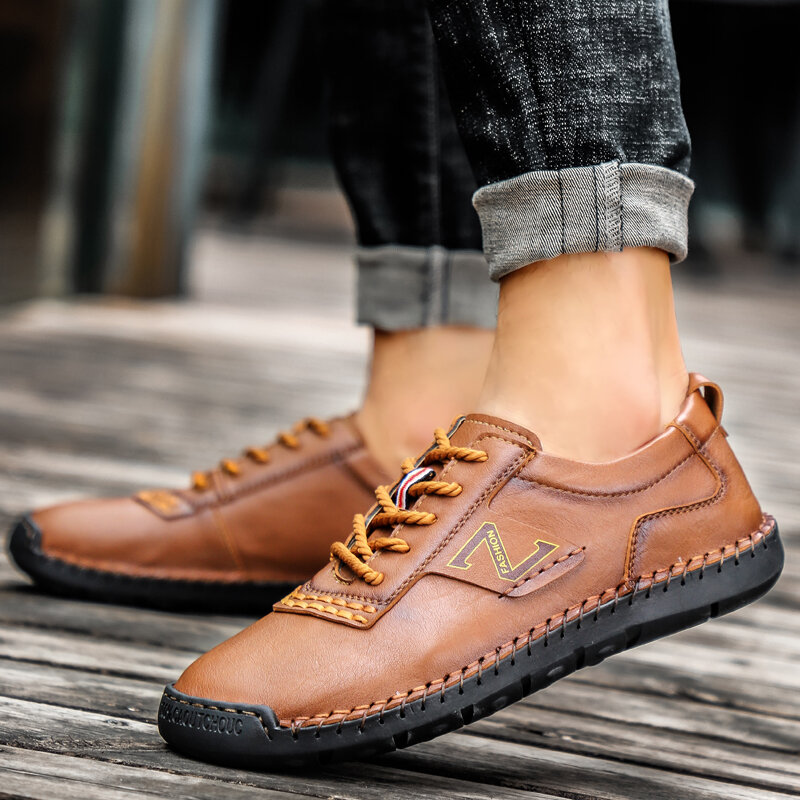 2021 جديد الرجال حذاء كاجوال موضة أحذية قيادة جلدية لينة العلامة التجارية الانزلاق على حذاء مسطح المتسكعون الأخفاف حذاء رجالي حجم كبير 48