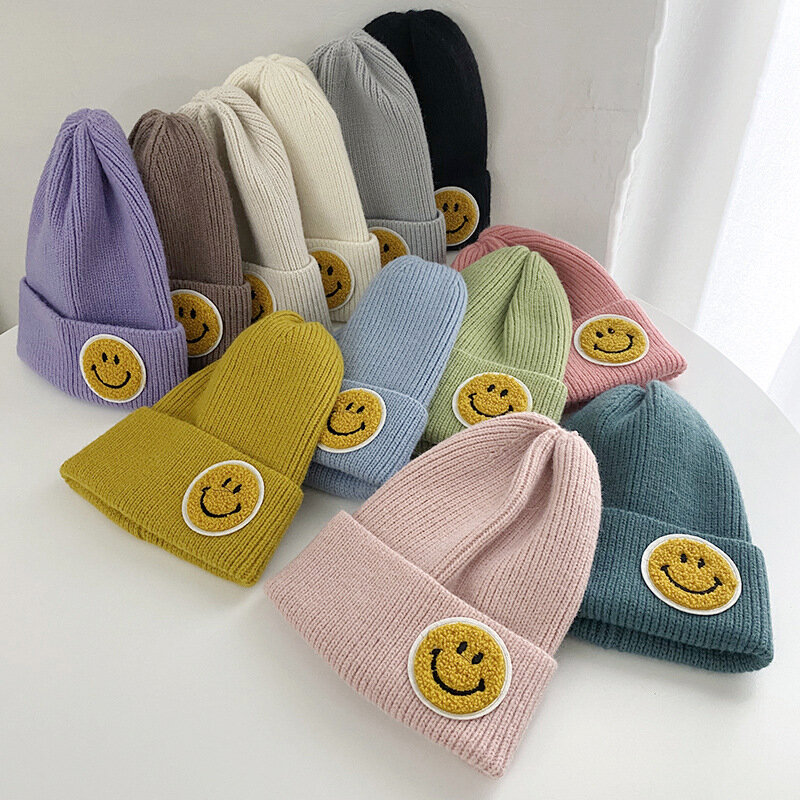 2021 jesień zima ciepłe Knitting wełniane czapki kobiety dziewczyny chłopcy Smiley śmieszne moda elastyczna czapka czapki 11 kolorów dzieci kapelusz