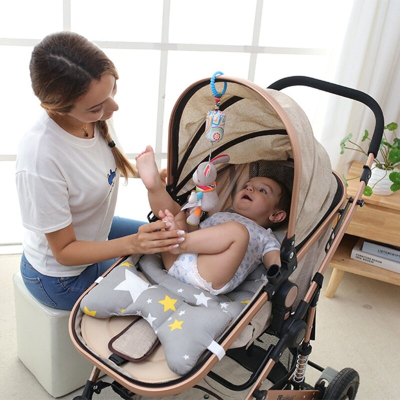 赤ちゃんのためのベルとインタラクティブなおもちゃを備えた動物のガラガラの装飾,赤ちゃんの脳トレーニングのためのさまざまなギフト