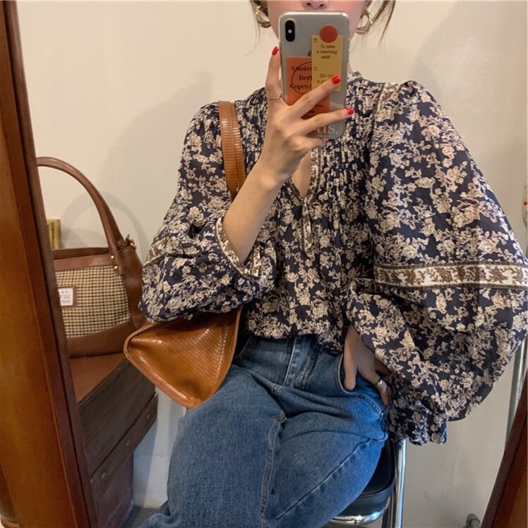 Große Größe frauen Kleidung 2021 Neue Stil Fett Schwester Französisch Stil Design Nische Floral Shirt Retro Hong Kong Stil top Frauen