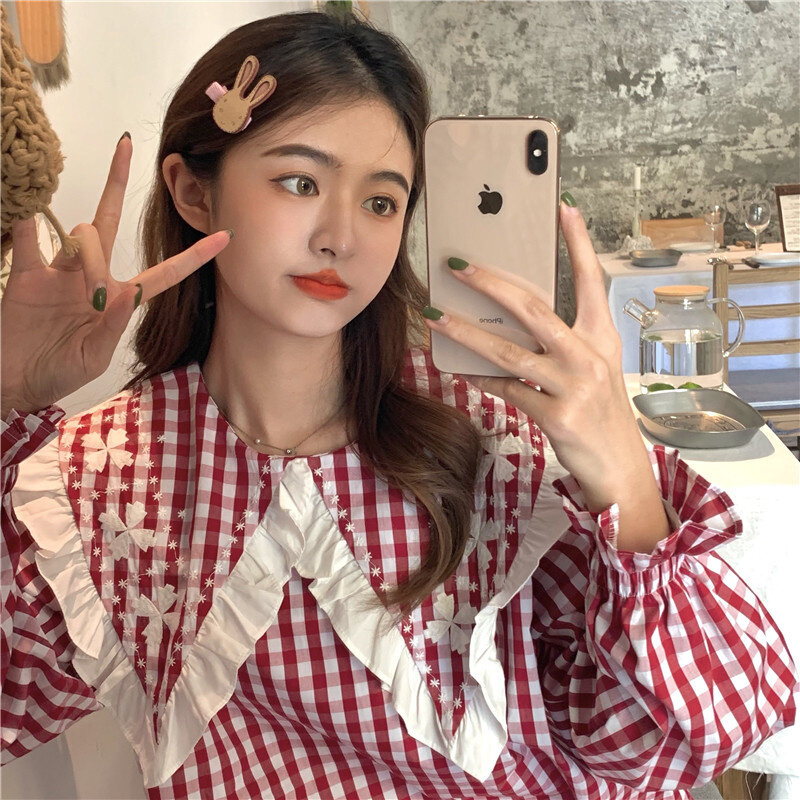 Autumn 2021 New Shirt Sweet Aging Design Feeling Wood Ear Doll Collar Embroidery Loose Plaid Blouse Women