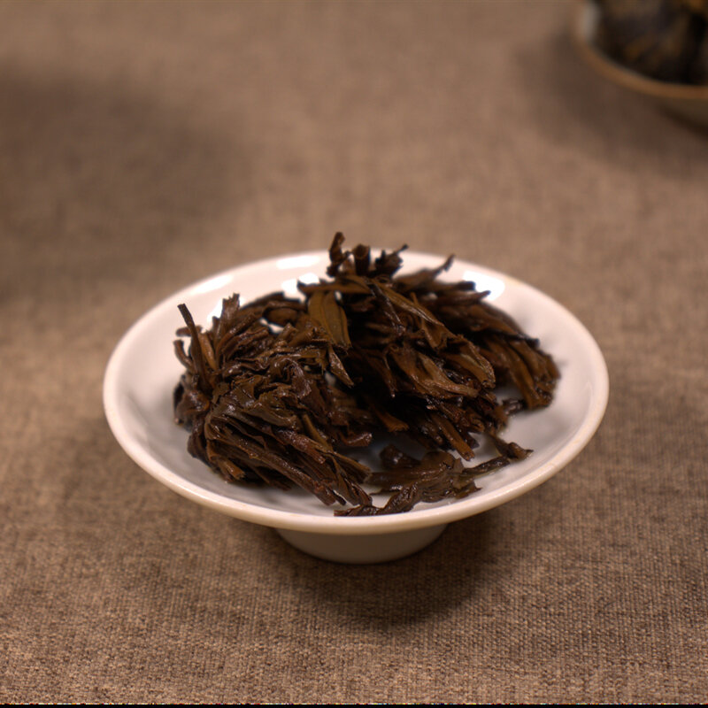 Yunnan Baota – thé noir Fengqing fait à la main, en soie dorée, petit bourgeon doré en forme de pagode, thé Gongfu nourrissant pour le ventre