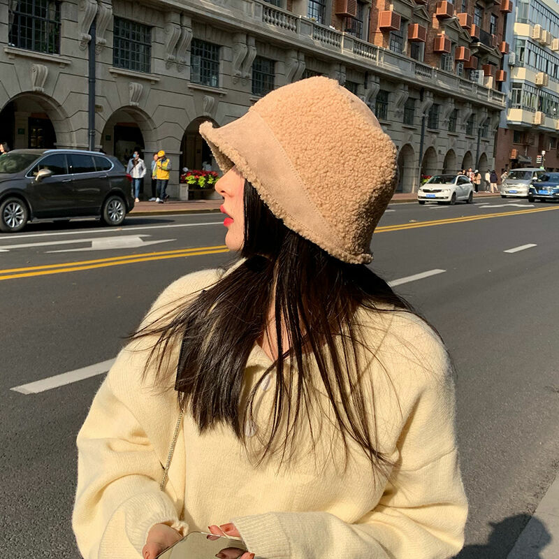 Gorro de lana de cordero para mujer, gorro de felpa cálido coreano, grueso, moda que combina con todo, para celebridades de Internet, Otoño e Invierno