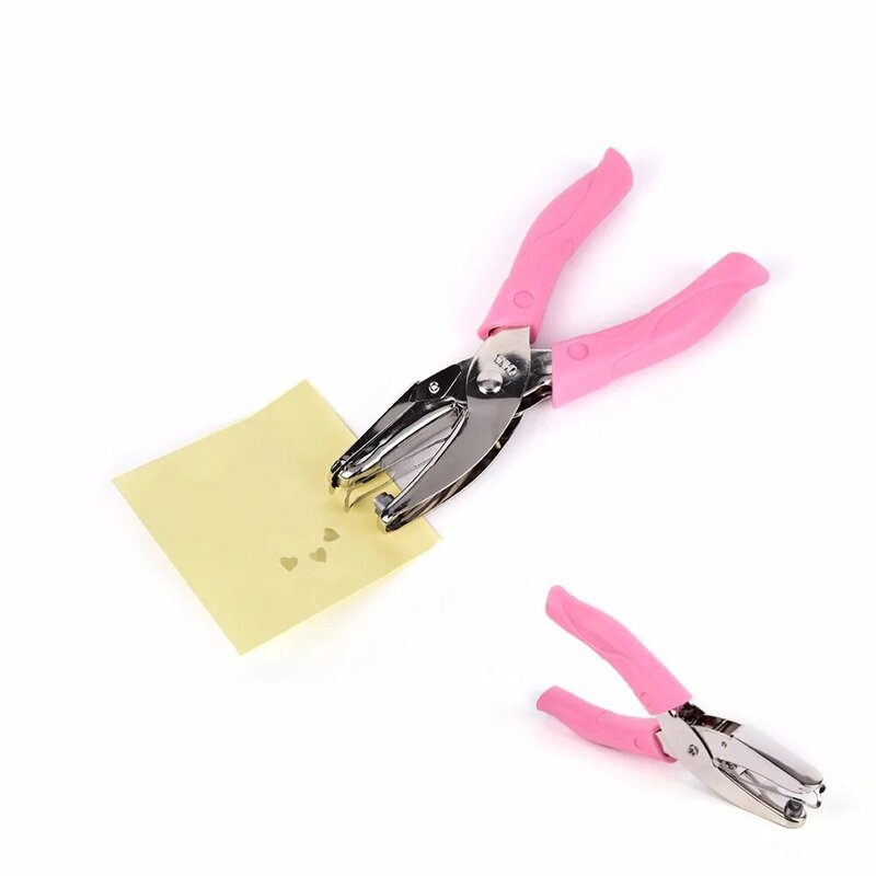 Perforadora de papel en forma de corazón para tarjetas de felicitación, herramienta de mano con agarre rosa, para álbum de recortes, 1 unidad