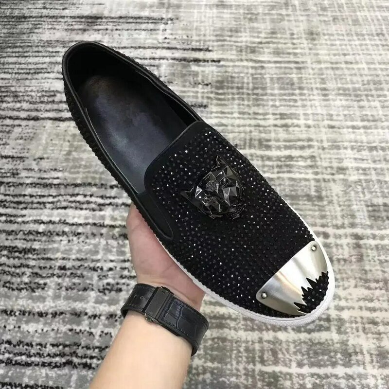 Sepatu Ukuran Besar Baru 2021 Sepatu Loafer Pria Selip Sepatu Pria Merek Tren Fashion Kasual Mewah Sepatu Pernikahan