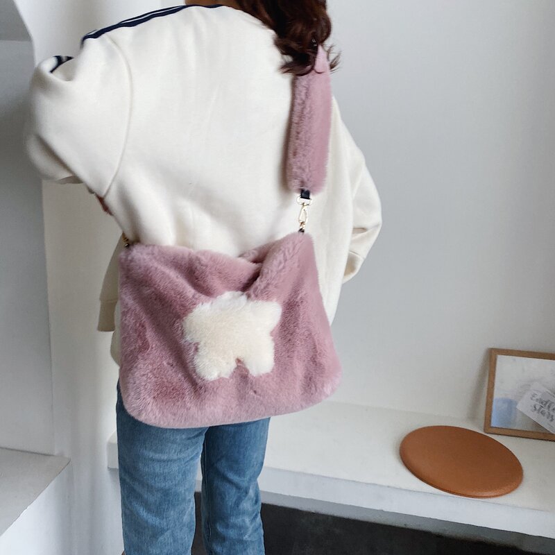 Fashion Heart Print Crossbody Bag For Women Plush Soft Casual  Messenger Bag Winter New Faux Fur Shoulder Bag Fluffy Female Tote