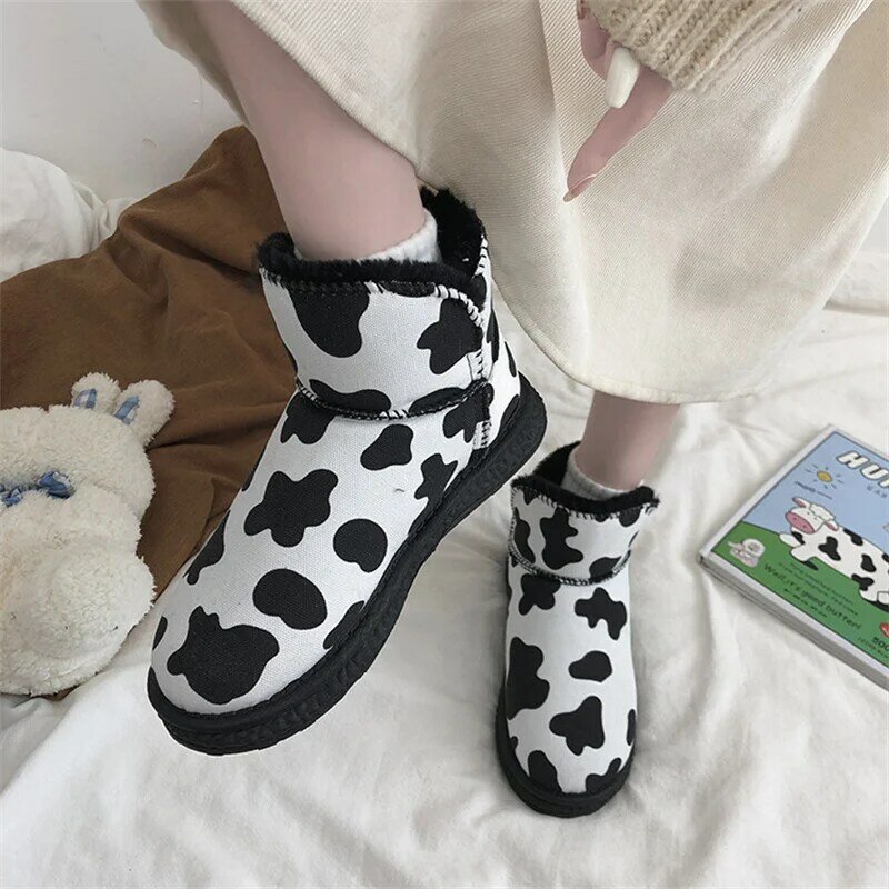 Botas de nieve con patrón de vaca para mujer, zapatos de algodón poco profundos, botas de felpa para invierno, a cuadros a rayas, 2021