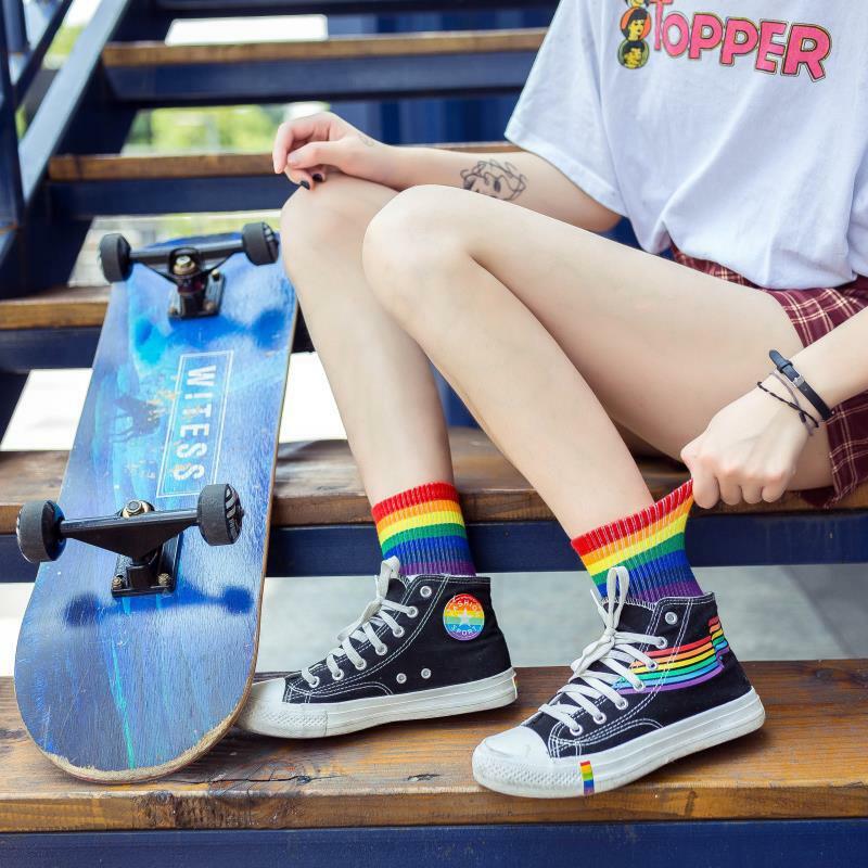 Autumn and Winter NEW Cotton Socks Colorful Stripes for Ladies Female Leisure Comfortable Rainbow Socks Women