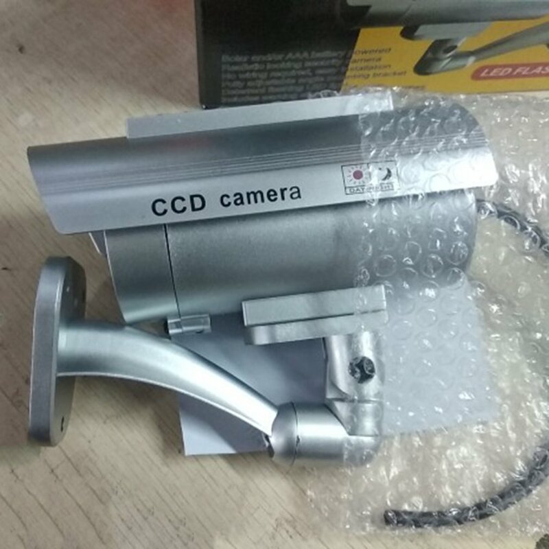 태양 전원 더미 카메라 보안 방수 가짜 카메라 야외 실내 LED 라이트 모니터 CCTV 감시 카메라