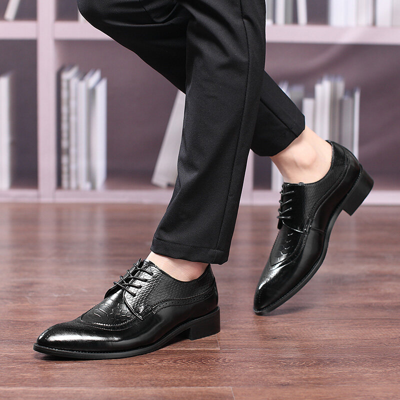 2021 hommes Chaussures En Cuir De Mode Robe Oxford Chaussures Marque De Luxe D'affaires De Bureau Chaussures Classiques Chaussures De Designer Décontractées Grande Taille 48