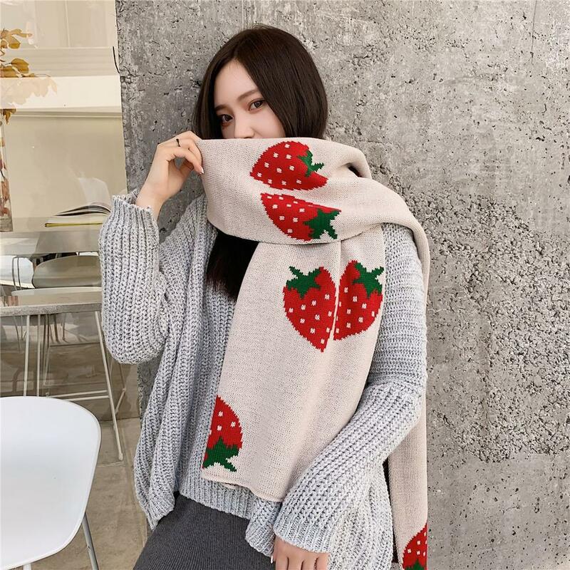 Bufanda de moda de 40x200CM para mujer, bufandas con patrón de dibujo de fruta de fresa cálida de invierno, chal para exteriores con estampado largo de lujo
