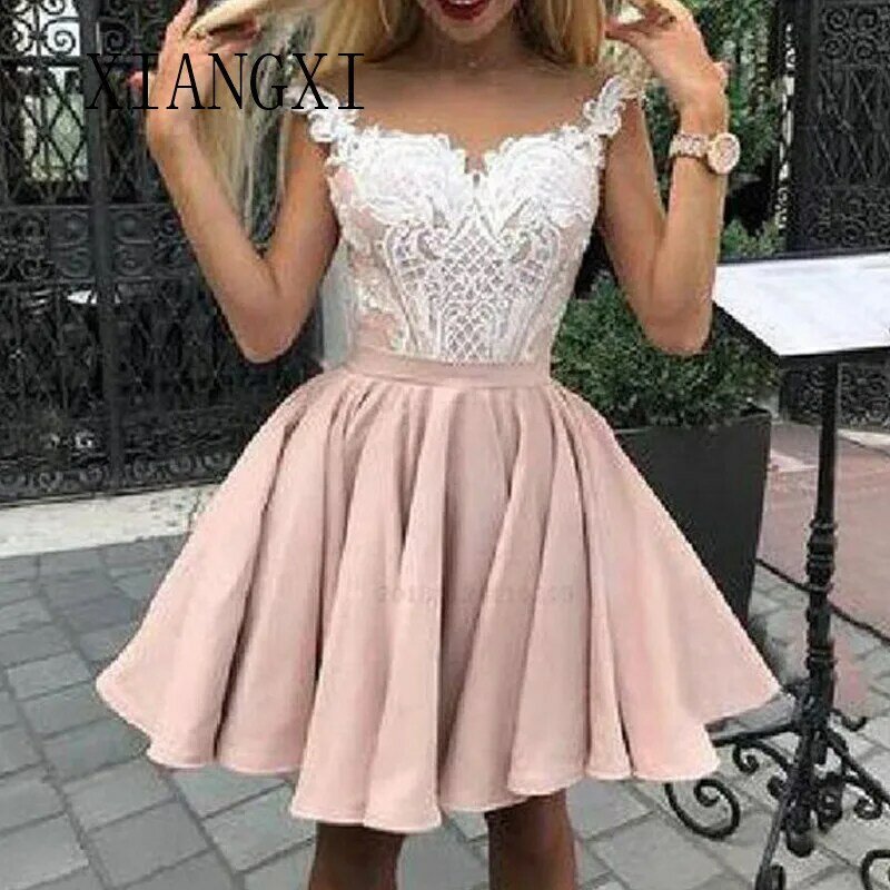 Szampana sukienki Homecoming Jewel Neck bez rękawów, krótkie sukienka na imprezę Satin Homecoming linii sukienka koronki aplikacje Vestidos