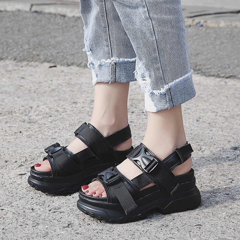 Letnie damskie sandały na platformie modna klamra Design białe 7cm zwiększające sandały gruba podeszwa obuwie damskie na co dzień