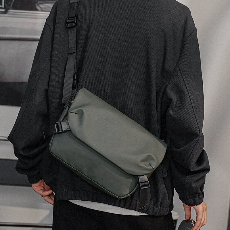 مقاوم للماء النايلون حقيبة كتف الرجال حقيبة كروسبودي موضة عادية حقيبة ساعي بريد للرجال عالية السعة اللياقة البدنية حقيبة سفر 2021 جديد