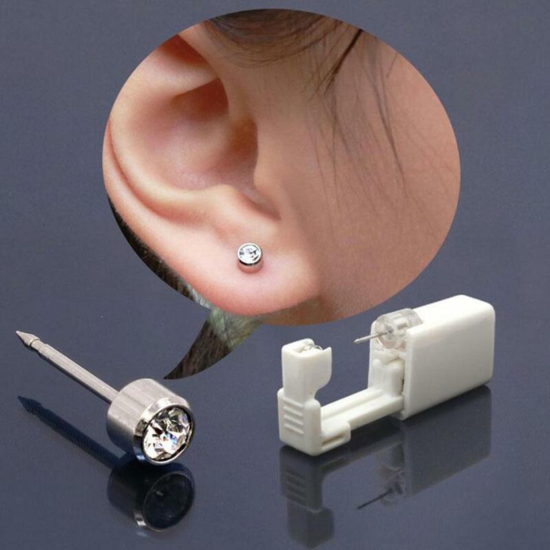 20Pcs Disposable Ear Piercing Gun Guns Kit Disinfect Safety Earring Cartilage Piercing Stud Nose Clip Body Jewelry Piercer Tools