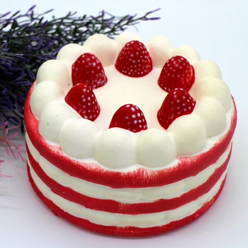 Jouet spongieux lente augmentation mignon gâteau aux fraises Kawaii jouet PU matériel soulagement du Stress pour les enfants