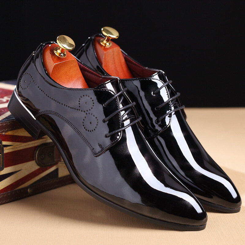 Neu herren Patent Leder Oxford Schuhe Schuhe Zapatos de hombre Männer Formale Schuhe Spitz Business Hochzeit c239