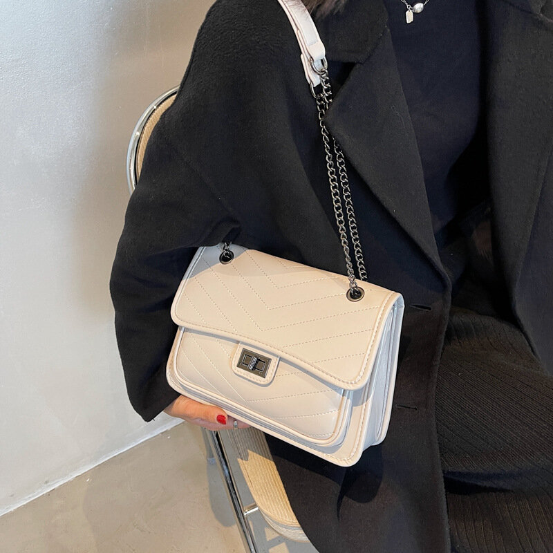 Neue Mode Kette Umhängetaschen Für Weibliche Feste PU Leder Schulter Tasche Hohe Qualität Sticken Linie Kleine Quadratische Tasche Handtaschen