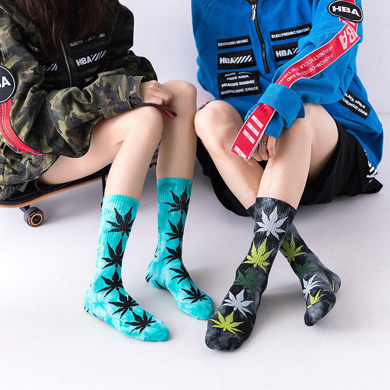 Chaussettes en feuille d'érable teintées pour hommes et femmes, unisexes, mode européenne et américaine, en coton, feuille de chanvre, pour Skateboard, sport, nouvelle collection