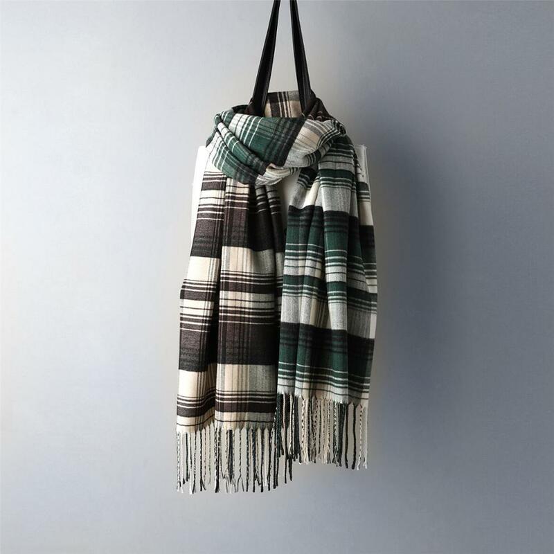 2019 new scarf female Europe and the United States winter double-sided color classic lattice tassels warm plaid collar shawl