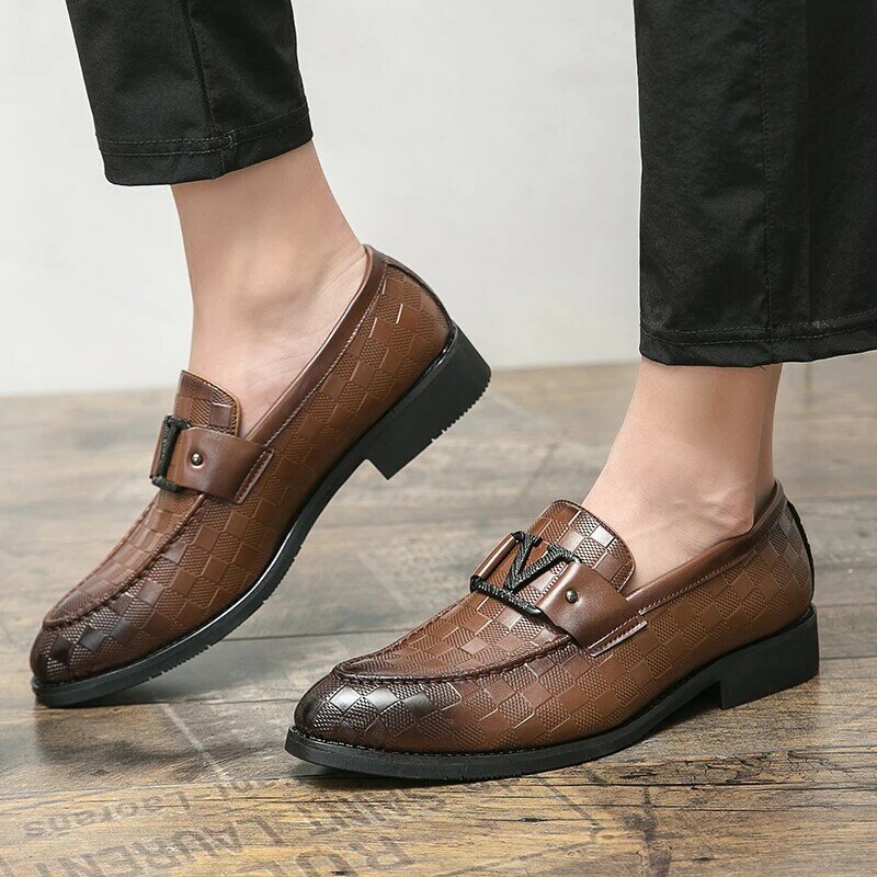 Fashion Pointed Le Fu Shoes Pu Leather Black Brown Flat Bottom Fashion New Style Comfortable Classic Spring and Autumn 3KC779