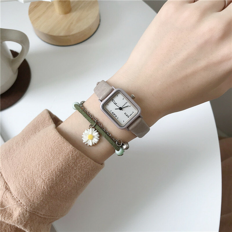 Minimalist Women Quartz Watches Fashion Casual Ladies Black Leather Wristwatches Retro Rectangle Design Woman Clock Simple Hours