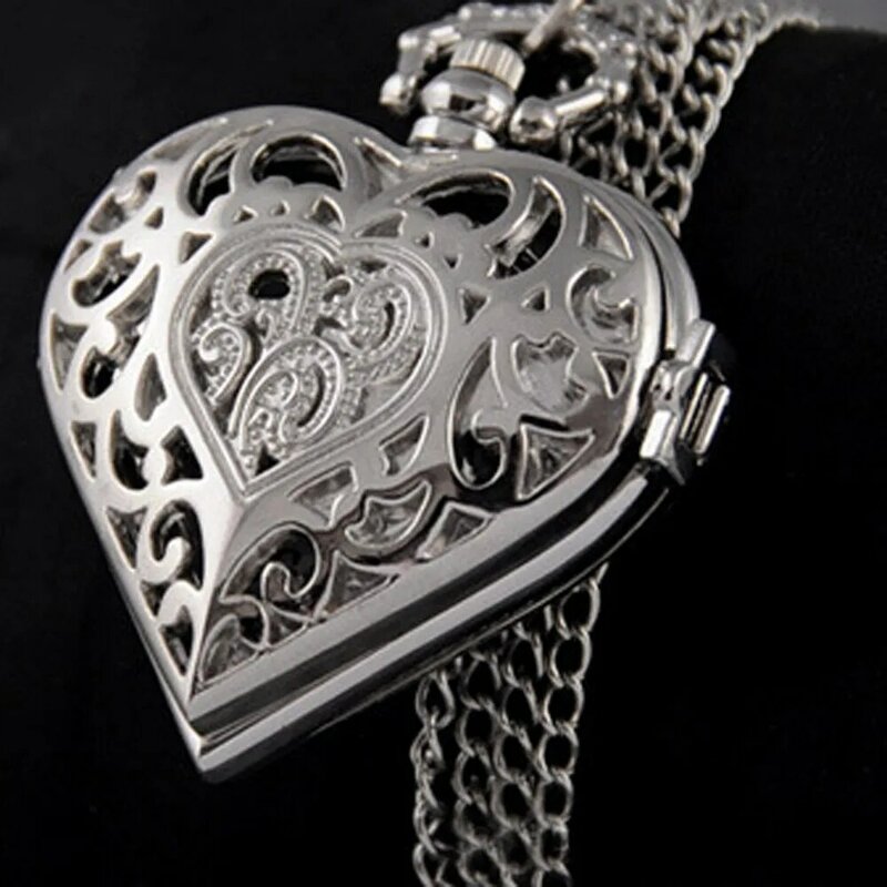 Reloj de bolsillo con forma de corazón hueco para mujer, cadena con colgante, world of warcraft, pulsera, assassins creed skyrim * A