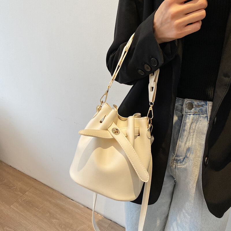 2021ใหม่ Crossbody กระเป๋าผู้หญิงขนาดเล็กกระเป๋าสะพาย PU กระเป๋าหนังกระเป๋าสีกากีแนวโน้มหญิง Designer กระ...