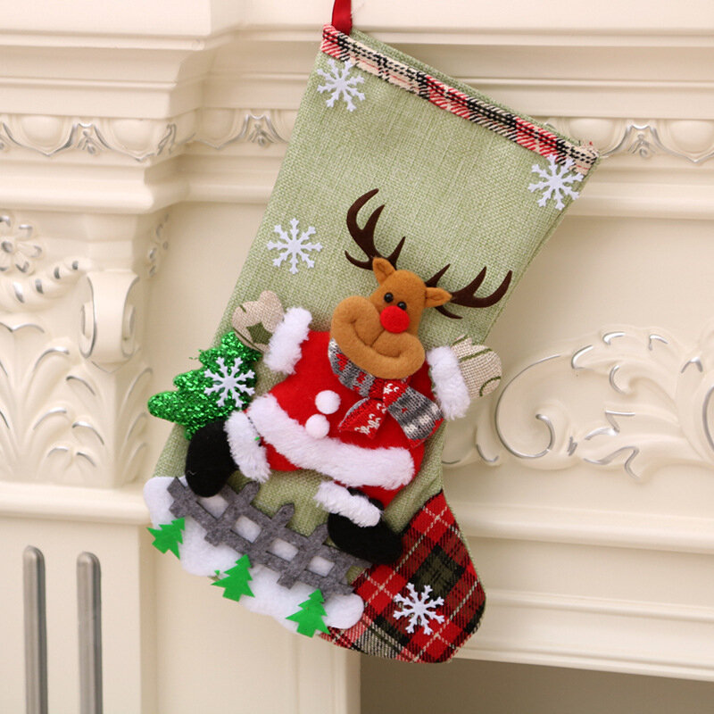 Calcetines de Papá Noel con adornos colgantes para Navidad, muñeco de nieve, bolsas de regalo de dulces, decoraciones navideñas para el hogar, 2021