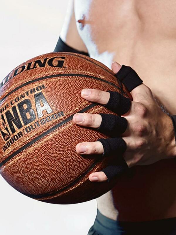 Protetor de dedo de basquete de náilon com cinco pacotes de proteção absorvente de suor e respirável para juntas