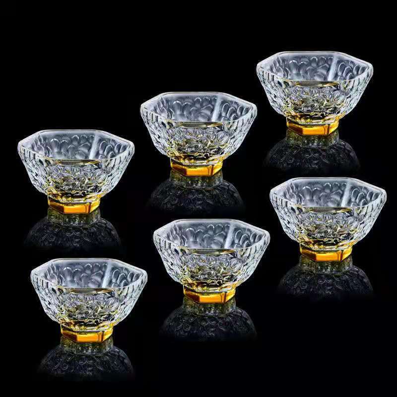 クリスタルガラス製槌で打たれたお茶カップ,宝石付き,厚手,耐熱性,カラークリスタル,日本の六角ハンティングカップ