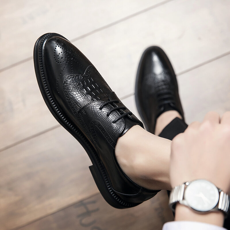 Oxford Shoes Men Fashion Brogue Men Leather Formal Dress Shoes lace up casual Man Comfortable Office Party shoes men Footwear