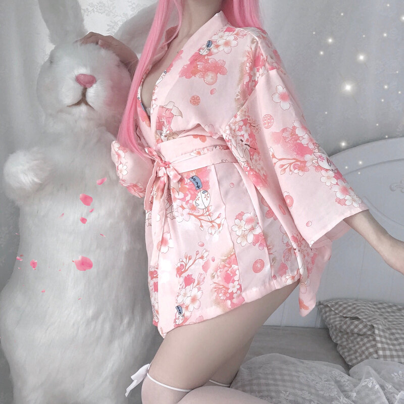 สุภาพสตรีญี่ปุ่นแบบดั้งเดิม Kimono เซ็กซี่ชุดคอสเพลย์เซ็กซี่ Oufit ผู้หญิง Kawaii สีชมพูน่ารักชุดนอนช...