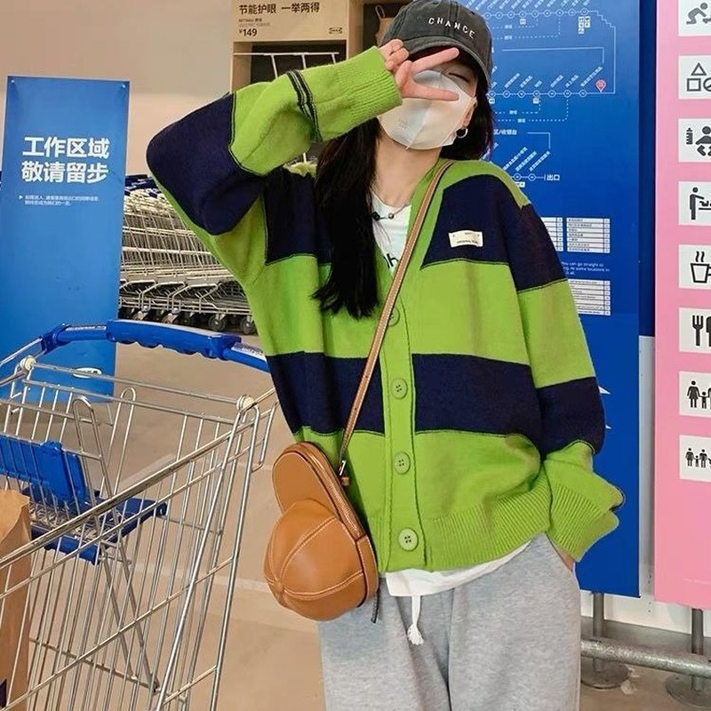 Deeptown Sweter Kardigan Longgar Hijau Bergaris Gaya Korea Atasan Wanita Jumper Lengan Panjang Kerah V Streetwear Harajuku Wanita
