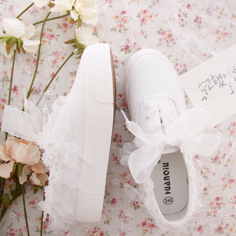 Moda doce laço flor sneaker com pérola mulher sapatos de lona nova mão pura personalizado branco tênis mulher plana vulcanize sapatos