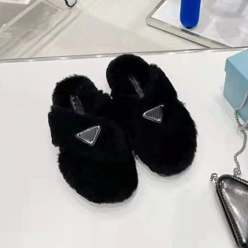 Zapatillas de felpa de suela plana para mujer, calzado exterior de lana para el hogar, sandalias antideslizantes de algodón para interiores, novedad de Otoño de 2021