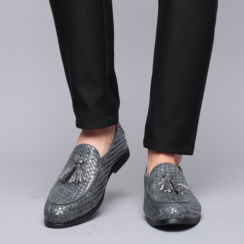 2018 새로운 브랜드 남성 캐주얼 신발 가죽 로퍼 옥스포드 모카신 럭셔리 이탈리아어 웨딩 플랫 신발 N9-100