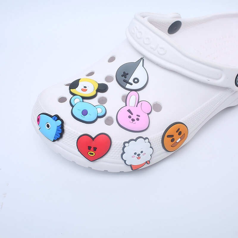 Vendita della novità 8 pz PVC gioco Charms per scarpe accessori per scarpe decorazione per scarpe per Croc JIBZ/braccialetti festa per bambini vendita calda di natale
