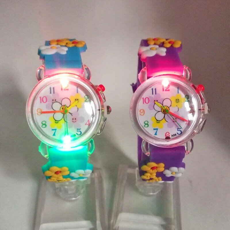 5 estilos de luz de Flash de fútbol reloj de niños deporte niños relojes reloj Digital luminoso niño estudiante reloj niñas niños reloj de juguete