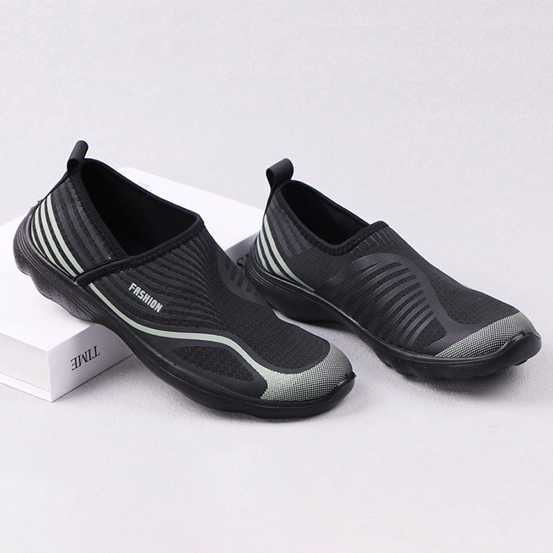 Neue Schuhe Männer Müßiggänger Licht Walking Atmungsaktive Sommer Bequeme Beiläufige Schuhe Männer Turnschuhe Zapatillas Hombre Plus Paar Schuhe