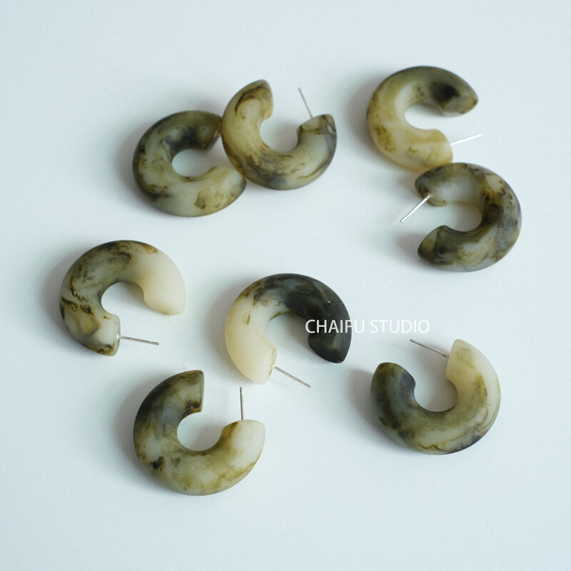 Chaifu studio/e371 s925 prata agulha simples temperamento irregular textura em forma de c exagerada orelha studs anel