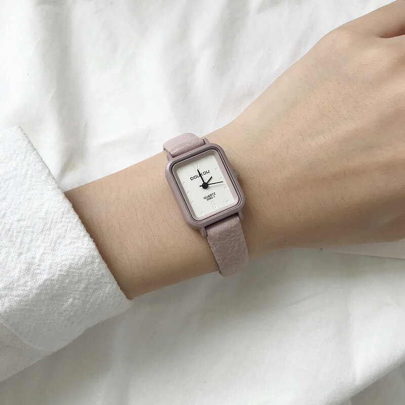 Petites montres rectangles pour femmes, mode minimaliste dames, montres à Quartz Style rétro décontracté femme cuir horloge cadeaux