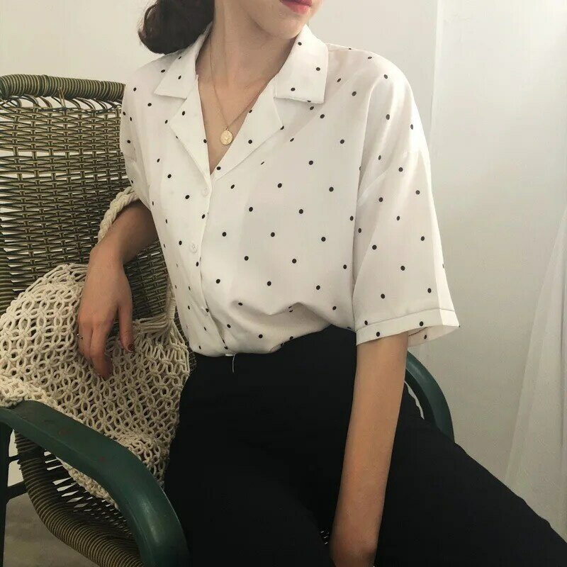 Frauen Chiffon Dot Print V-ausschnitt Casual Kurzarm Bluse