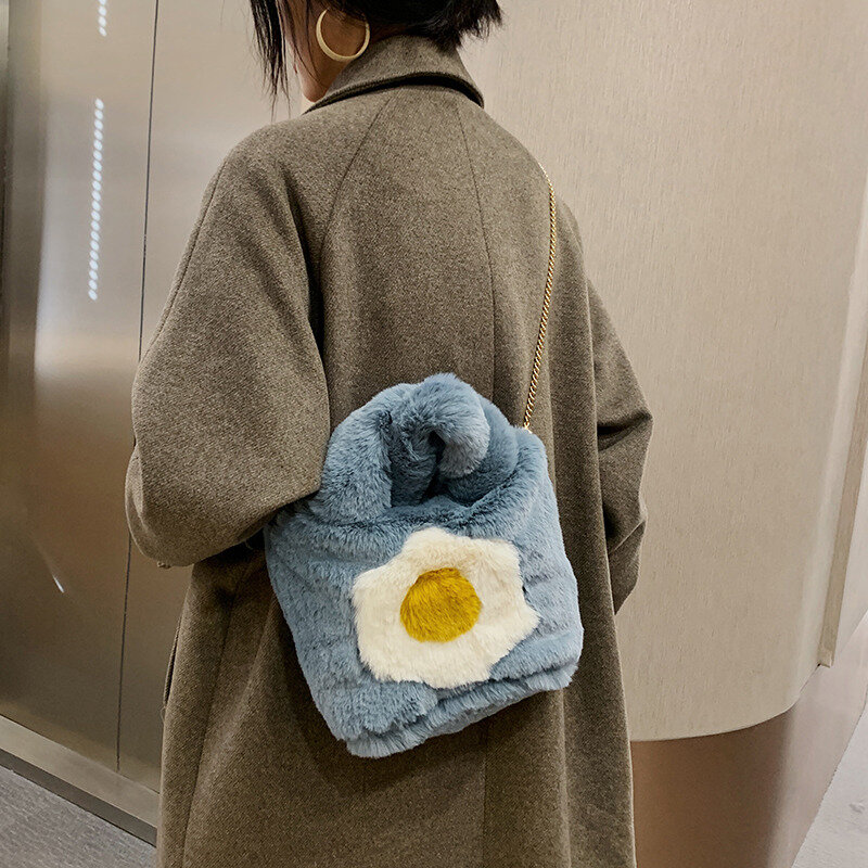 ฤดูหนาว Plush ขนาดใหญ่กระเป๋าผู้หญิง2021ใหม่กระเป๋าถือแฟชั่นไข่พิมพ์ Faux Fur Casual Tote กระเป๋านักช้อปสุภ...