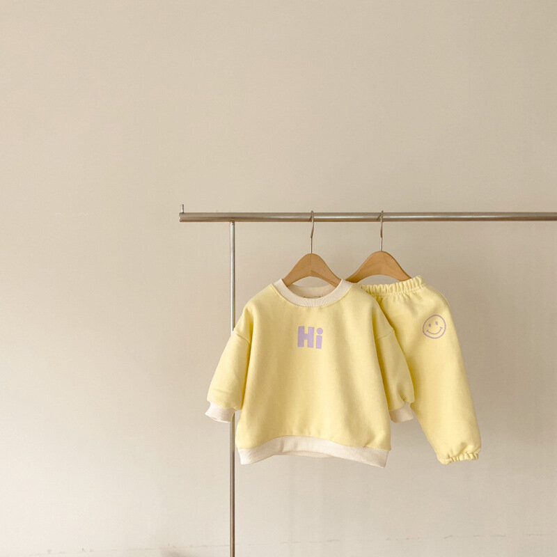 2022 nova primavera conjuntos de roupas do bebê moda carta impressão moletom topos + calças terno recém-nascido treino meninas conjuntos