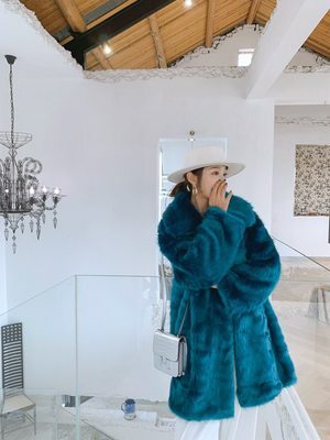 2019 New Style High-end Fashion Women Faux Fur Coat S90