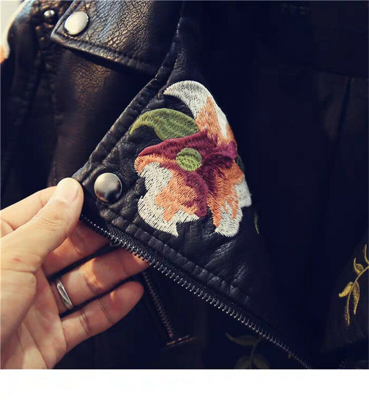 2020 Autumn  Vintage Leather Jacket Plus Sizes Women Moto Biker Jacket PU Jacket Floral Punk Faux Leather Jackets Zipper Rivets